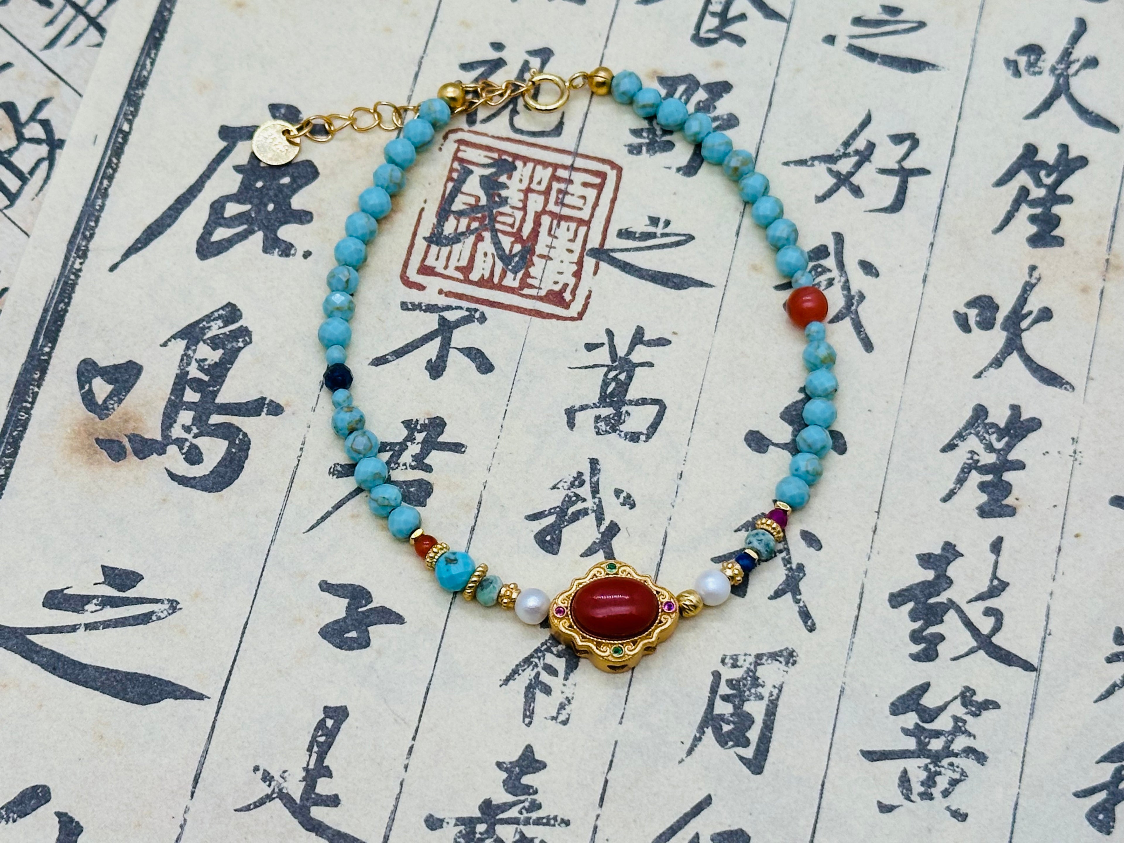 Handgefertigtes Armband mit Türkis und rotem Jaspis – Schutz, Heilung & Harmonie