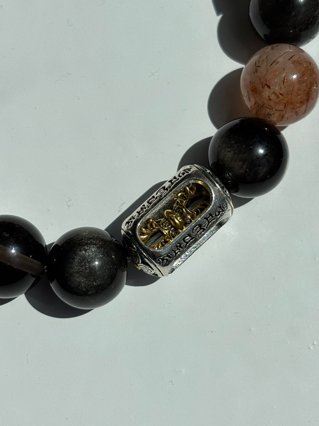 Funkelnder Silberobsidian & Gold-Super 7 Armband – Edle Energie & Eleganz