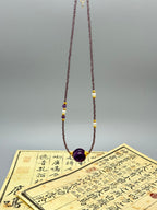 Mystische Eleganz – Amethyst Halskette mit goldenen Details