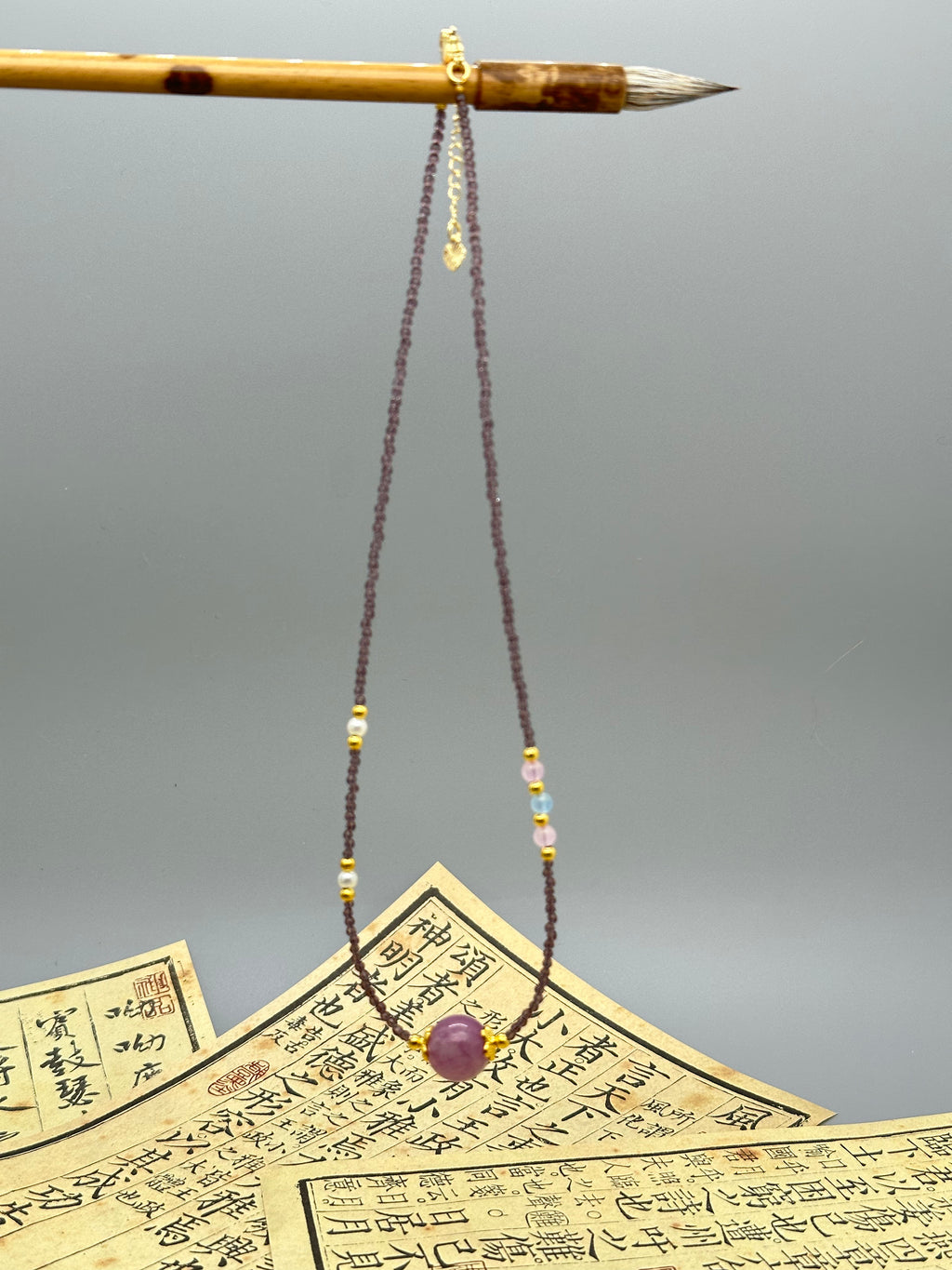 Zarte Rosenquarz-Halskette – Liebe & Harmonie zum Tragen