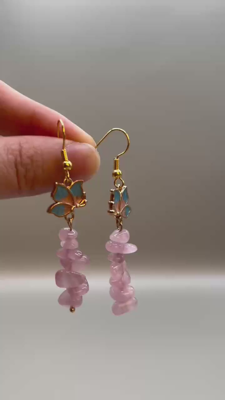 Rosenquarz Ohrringe mit Lotusblume – Liebe, Heilung & inneres Wachstum
